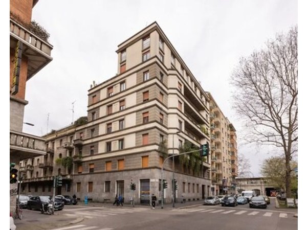 Welcome to Your Milanese Retreat!This spacious and bright one-bedroom apartment is located at Viale Brianza 33 just steps away from Piazzale Loreto a