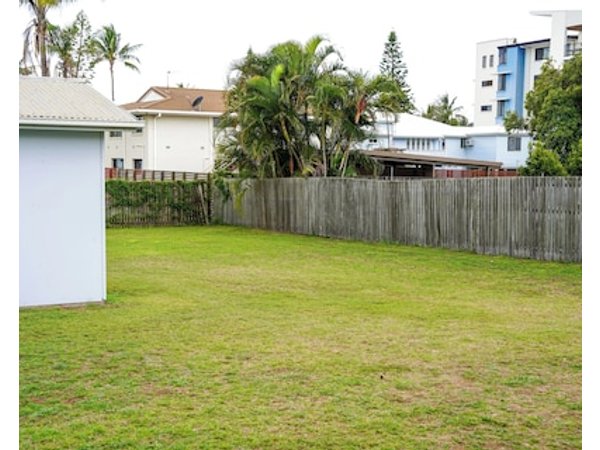 Bargara | Seeside Cottage | Family + Pets Welcome