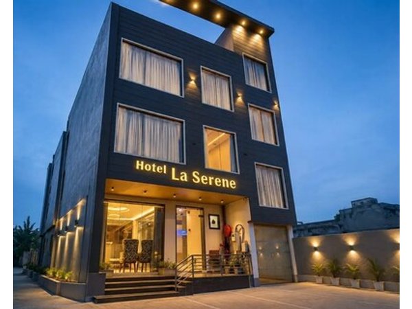 Hotel La Serene - Agra