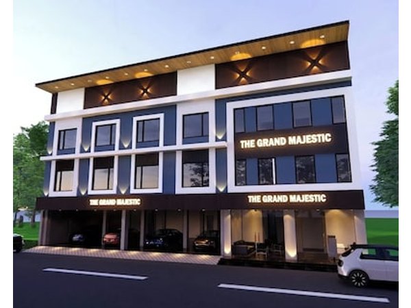The Majestic Grand Walkable Chd Railway Station