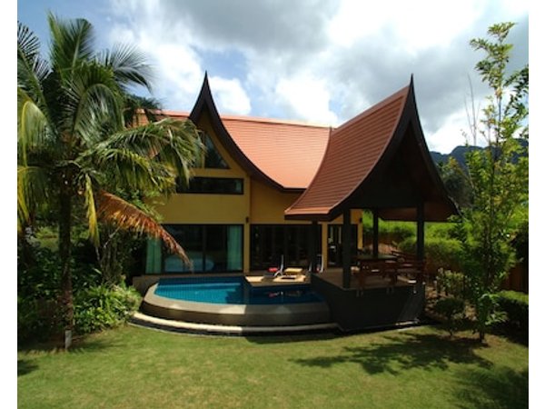 Tha Lane Bay Villas