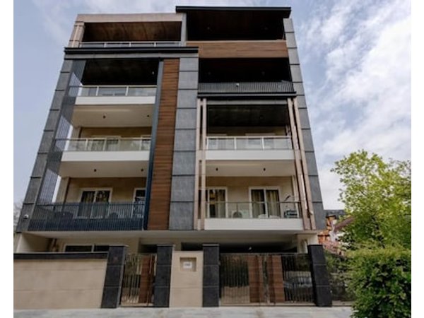 The Lodgers Luxury 1 Bhk Serviced Apartment