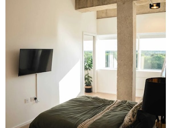 Entire rental unit in central Milton Keynes