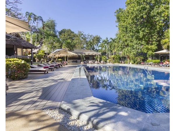 Let's Hyde Resort & Villas