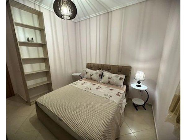 5 Star Apartment