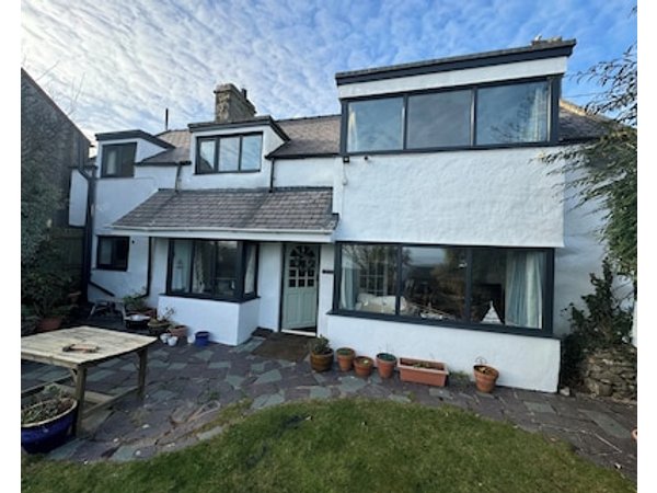 Bryn Teg Cottage Pet Friendly Country Holiday Cottage In Moelfre