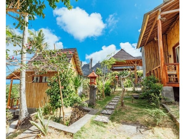 Atuh Forest Cottage