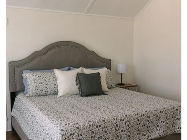 The Kennewick Cottage