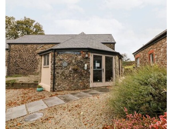 Cosy Cottage Pet Friendly Character Holiday Cottage In Lifton