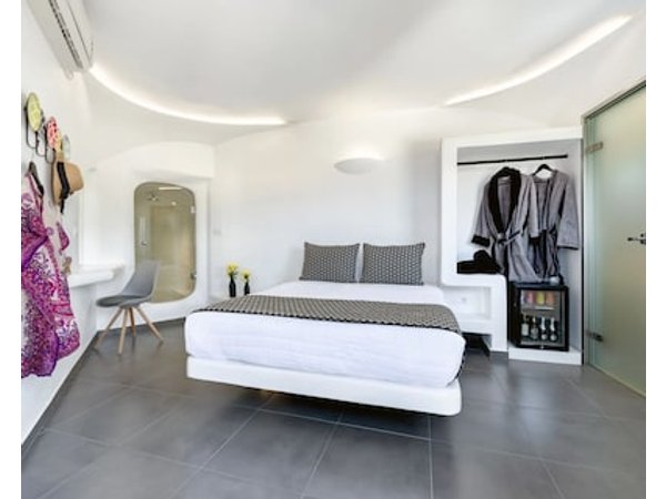Evgenia Villas & Suites by Calm Collection