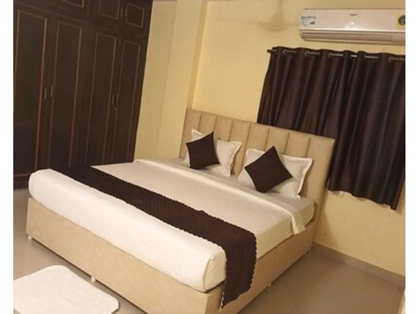 Homeroots Service Apartment