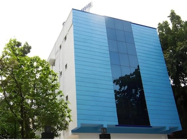 Cloud Nine Serviced Apartments