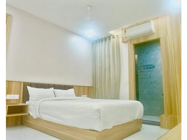 Accuotel Inn The Lavish Villa