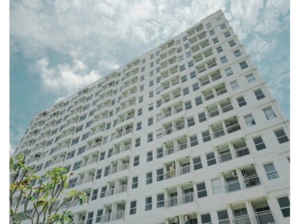 Homey And Neat Studio Room At Apartment Citra Living