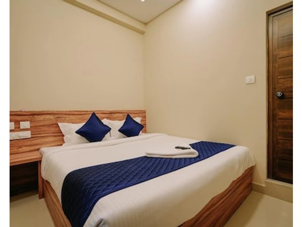 Yaad Inn