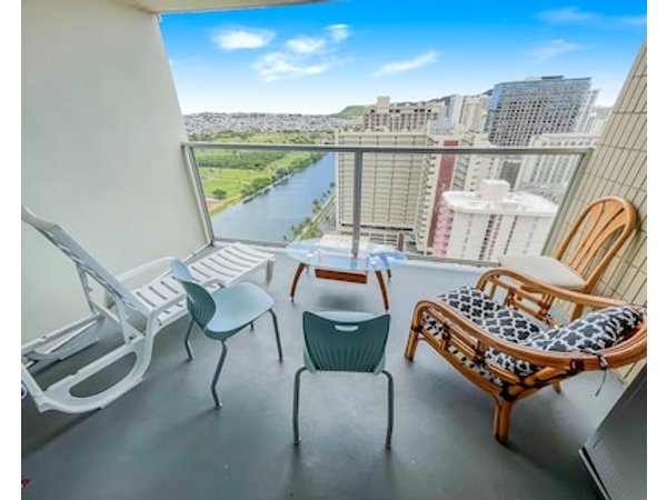 A Homie Getaway! Double Bed Studio with a VIEW