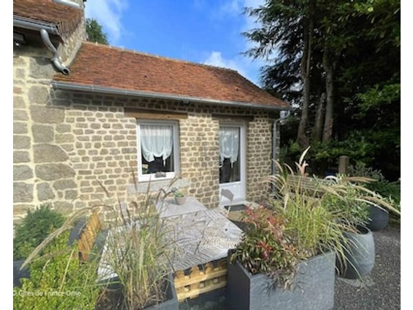 Gite La Coulonche 1 Bedroom 2 Persons