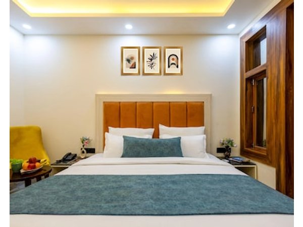 Hotel Urban Royale - IGI Airport Delhi