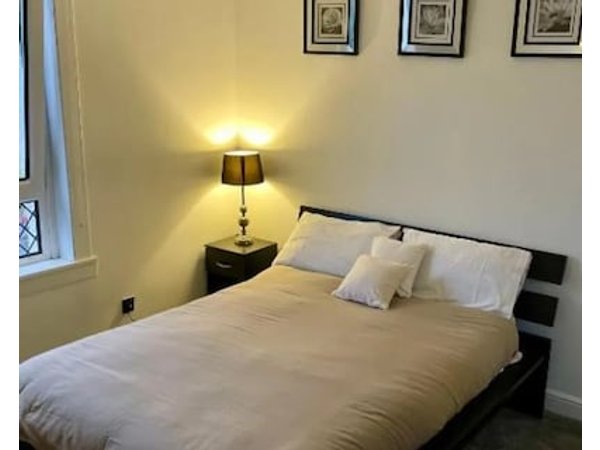 Luxury Stylish House in Glasgow