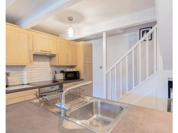 Mischa Cottage