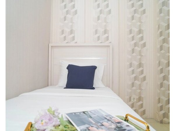 Warm 2Br For 3 Pax At Bassura City Apartment Near Shopping Center
