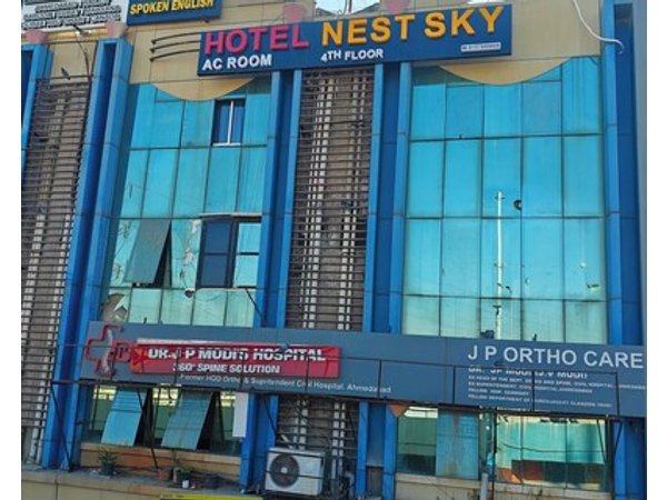 Hotel Nest Sky