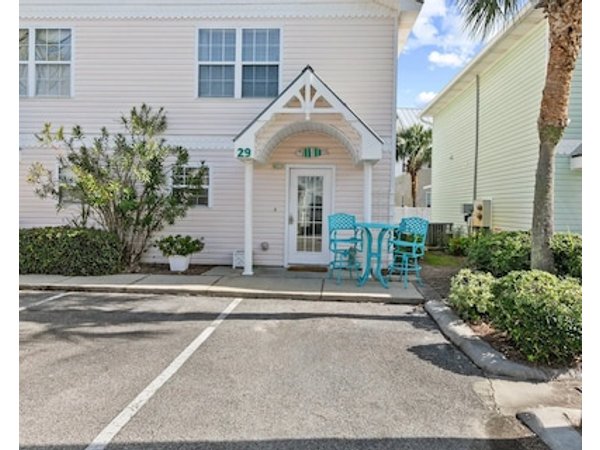 Charming Miramar Beach Getaway Minutes from the Wh