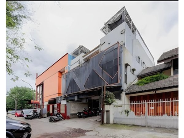 RedDoorz Plus at D San Residence Buah Batu
