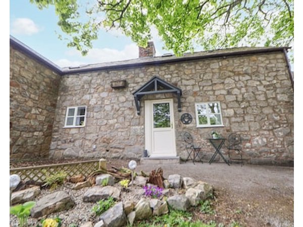 Cuddfan at Swallow Cottage