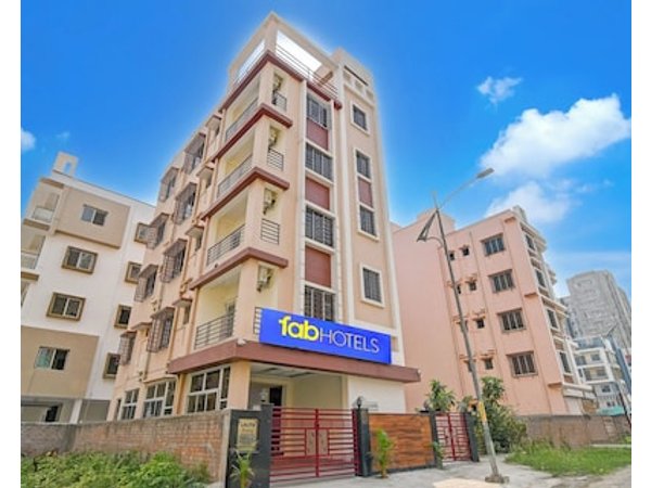 FabHotel Lalita Residency