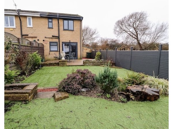 3 Thrimby Court Pet Friendly With Open Fire In Morecambe