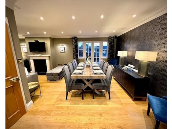 Honey Hill Cottage - 4 Bedroom Detached House