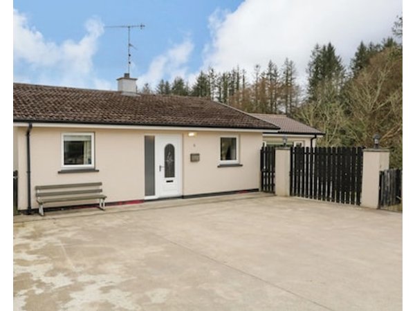 4 Carlton Cottages