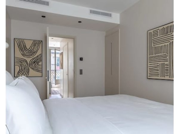 Marais - One Bedroom in Paris