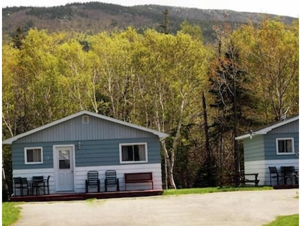 The Mountain View Motel & Cottages