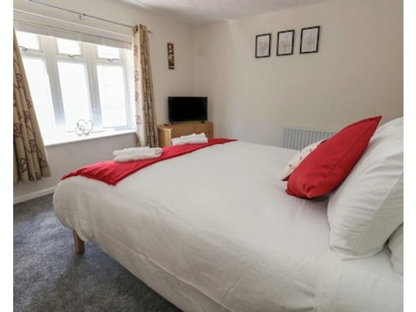 Victoria House Country Holiday Cottage In Weymouth