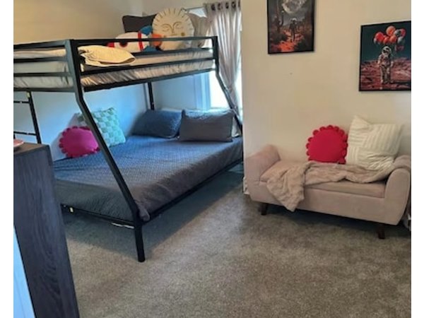 Cozy Cape Cod In Lovely Allentown With Modern Amenities