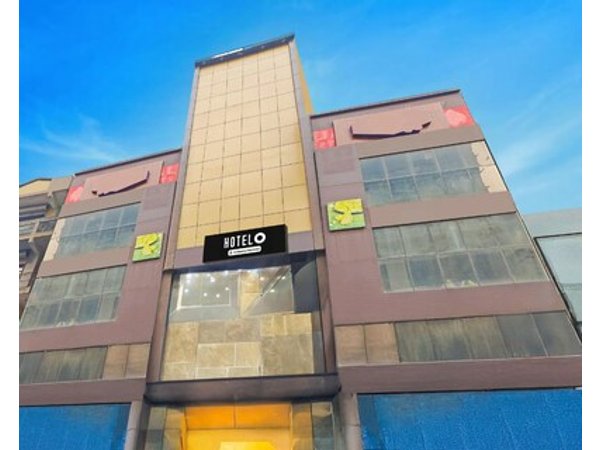 Hotel O Sector 18 Noida Formerly Terrene Empire