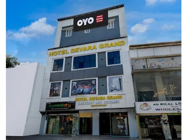 FabHotel Deaveera Grand