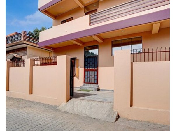 Hotel O Dharampur Crossway