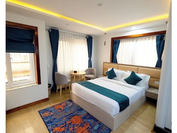 SRK Service Apartment And Hotel