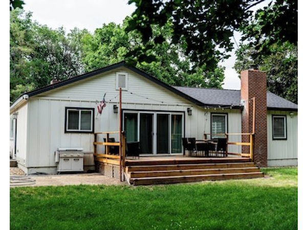 Charming Spacious Riverside 2-bedroom House In Welcoming Reno With Ac Wifi