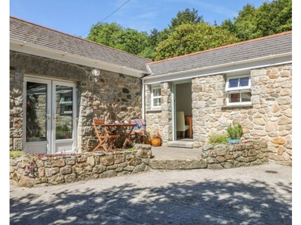 Pond Cottage With Open Fire In Truro Ref 959223