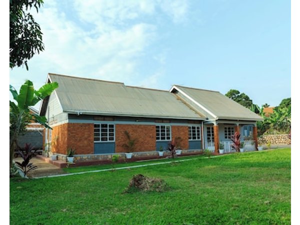 Kandez Holiday Home