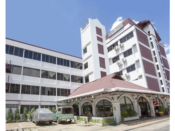 Super OYO 1096 Winner Inn Hotel