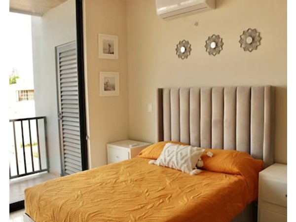 Lomas Sense Apartments