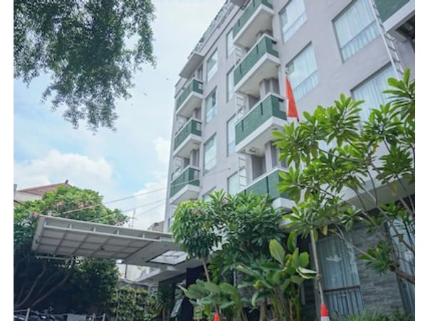 Loji Hotel