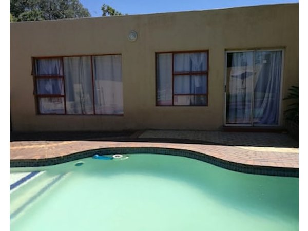 Naisar Holiday Home & Cottage Primrose.