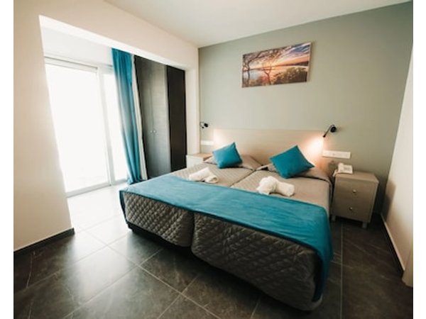 A Maos Hotel Apartments
