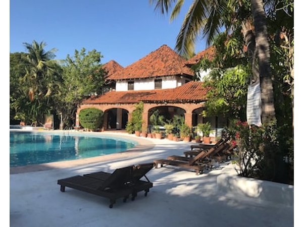Hotel Villas Paraiso